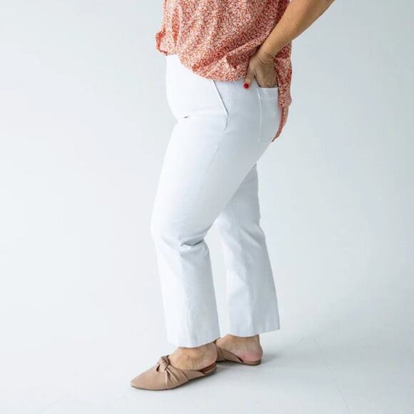 NWT SPANX Silver Lining Slim Straight Pull On Pant Classic White Size 2X - Picture 2 of 15